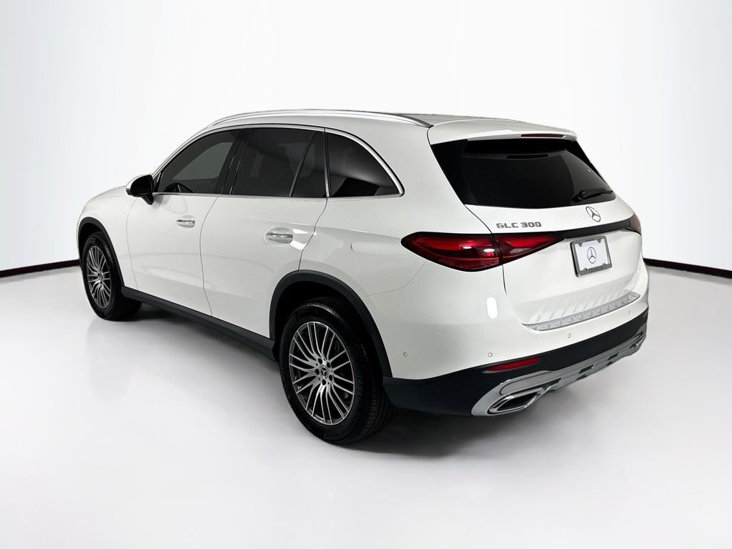 Used 2026  Mercedes-Benz GLC 300 image 7