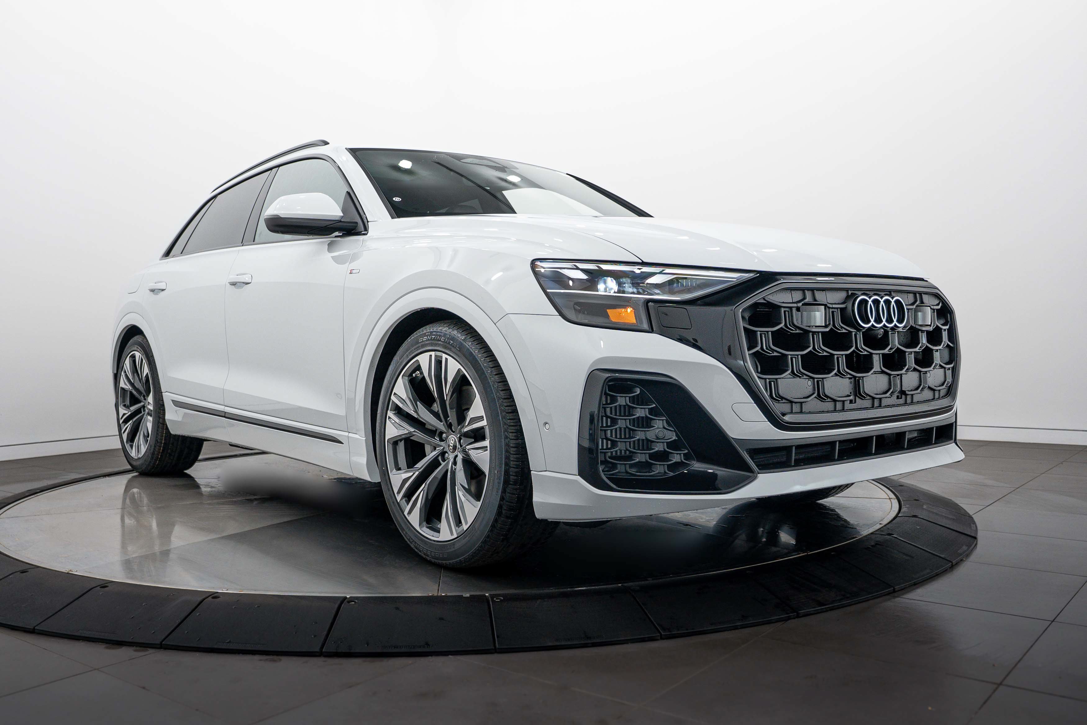 2027 Audi Q8 Premium Plus