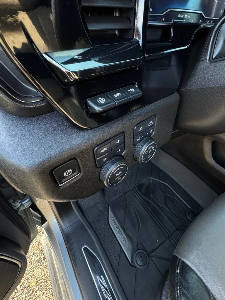 2024 Chevrolet Silverado 2500HD ZR2 - Photo 17