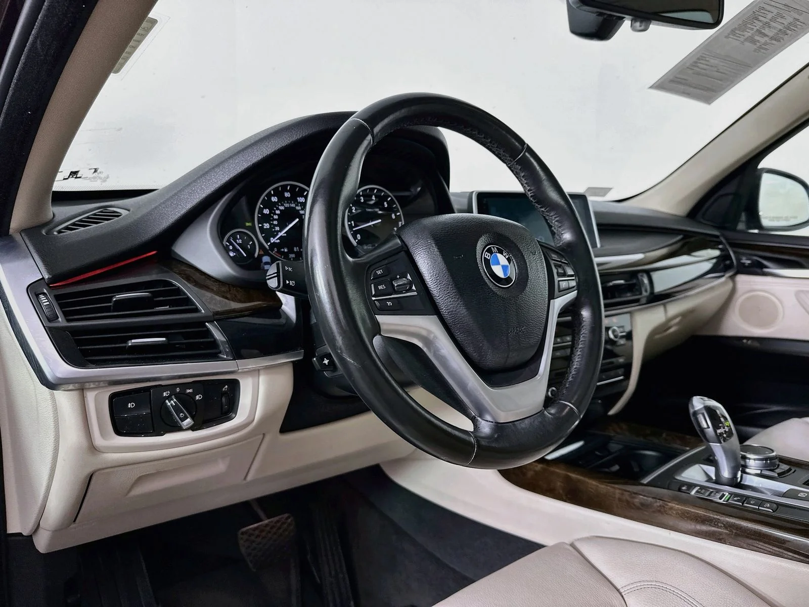 Used 2016 Brown Metallic BMW xDrive35i image 10