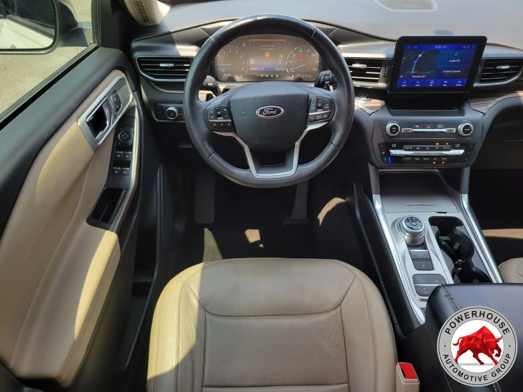 Used 2020 White Ford Limited image 20