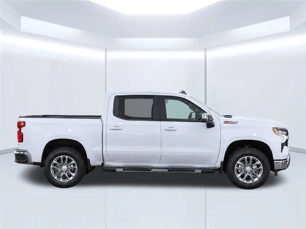 New 2026 White Chevrolet LT image 11