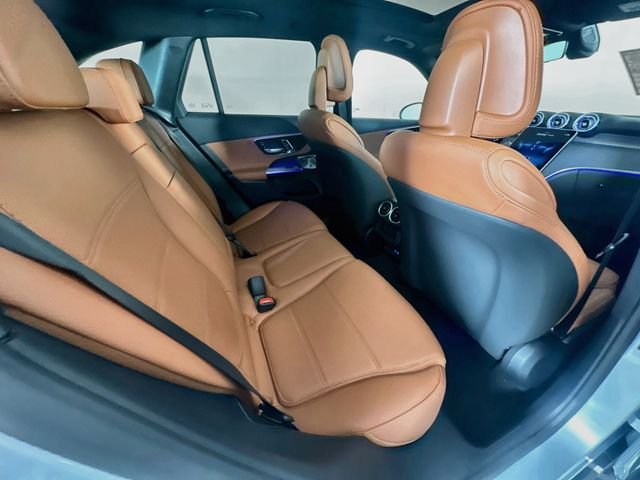 New 2027 Cirrus Silver Metallic Mercedes-Benz GLC 300 image 27