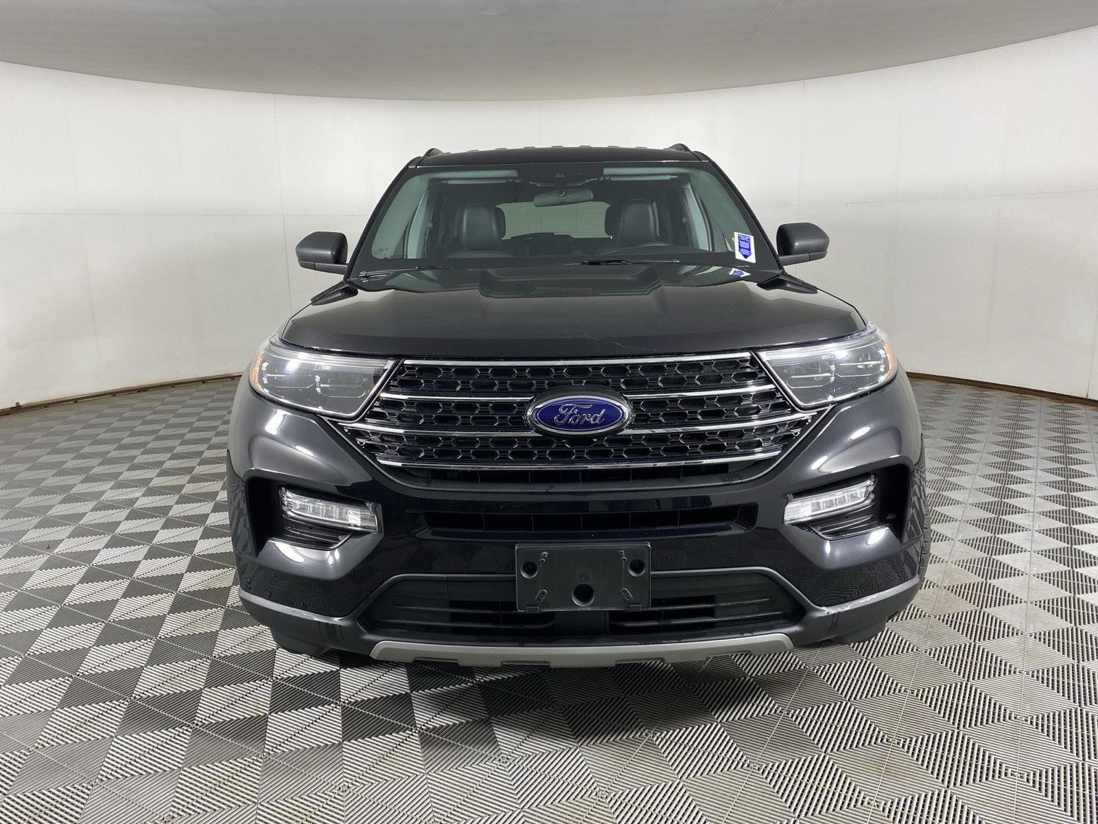 Used 2023 Black Metallic Ford XLT image 11