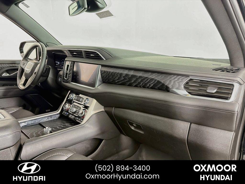 Used 2023 Onyx Black GMC Denali image 32