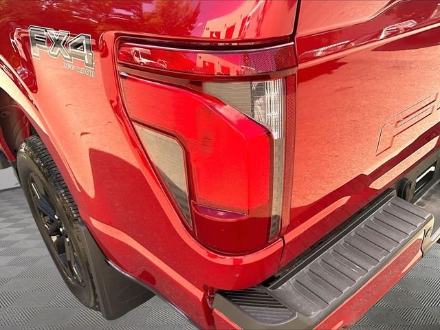 Used 2024 Red Metallic Ford XLT image 32