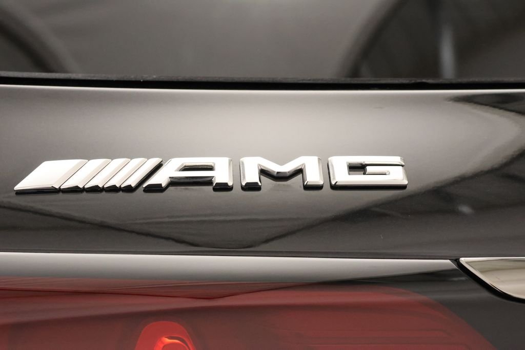 New 2027 Obsidian Black Metallic Mercedes-Benz  image 10