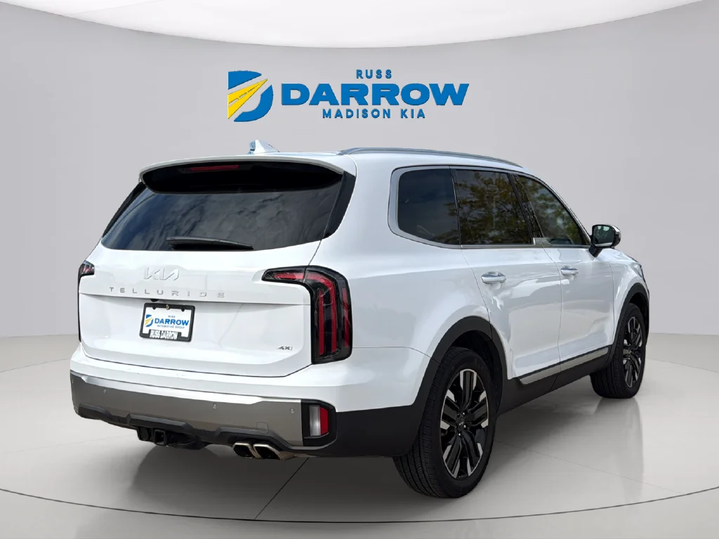 Used 2025 Glacial White Pearl Kia SX-Prestige image 5