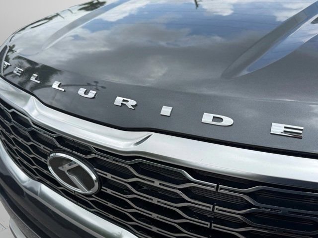 Used 2020 Gray Kia S image 46