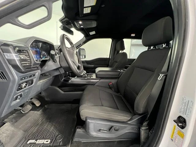 Used 2023 White Ford XLT image 11