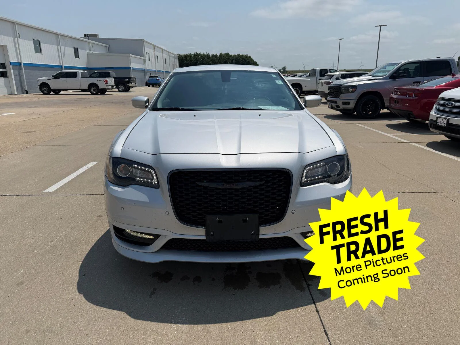 Used 2021 Silver Mist Clearcoat Chrysler Touring L image 3