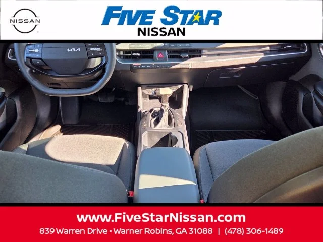 Used 2025 Blue Kia LXS image 8