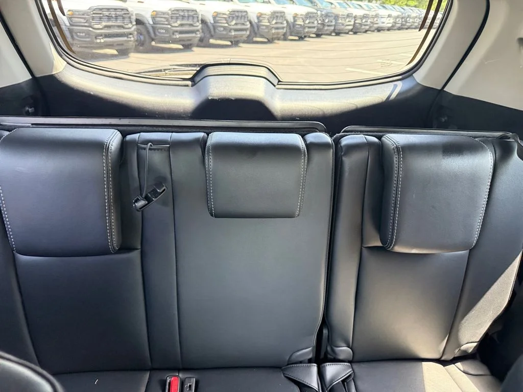 Used 2018 Gray Toyota SE image 28
