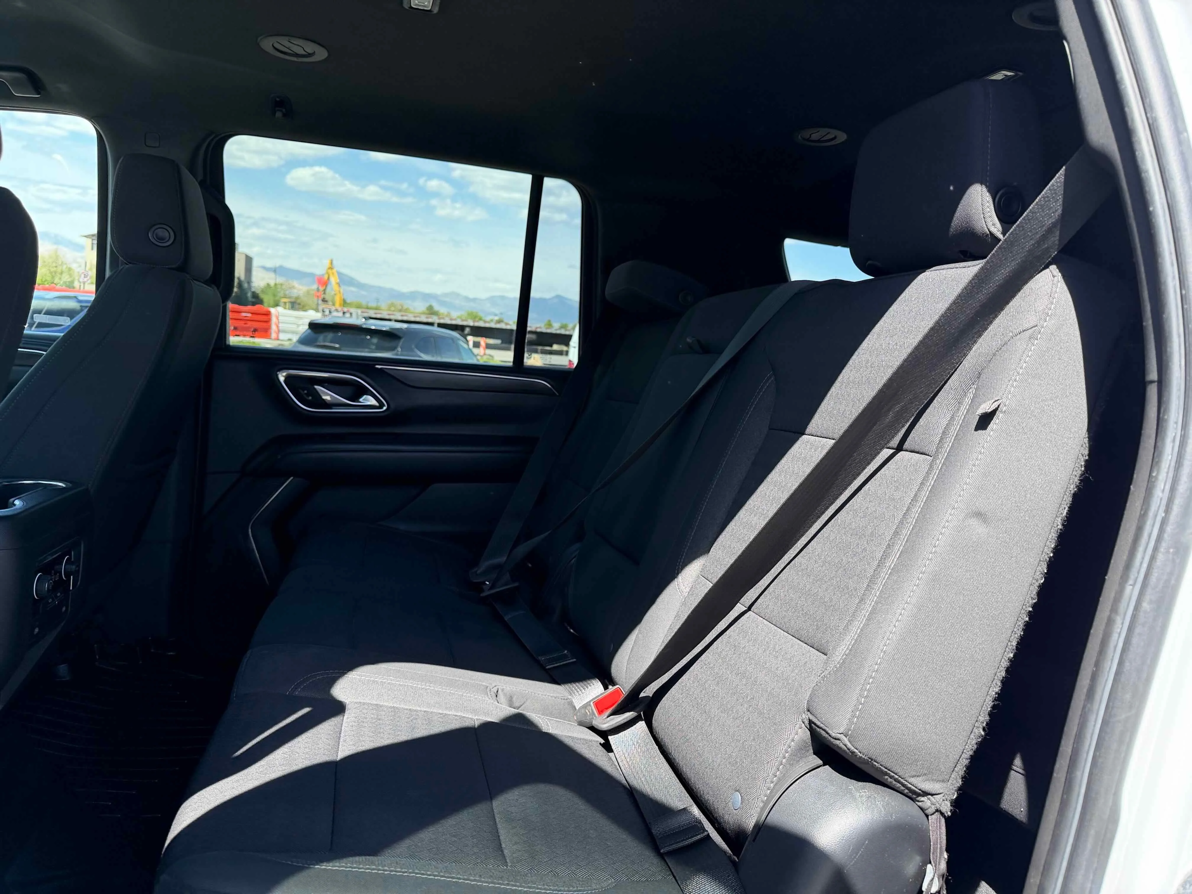 Used 2022 White Chevrolet LS image 28