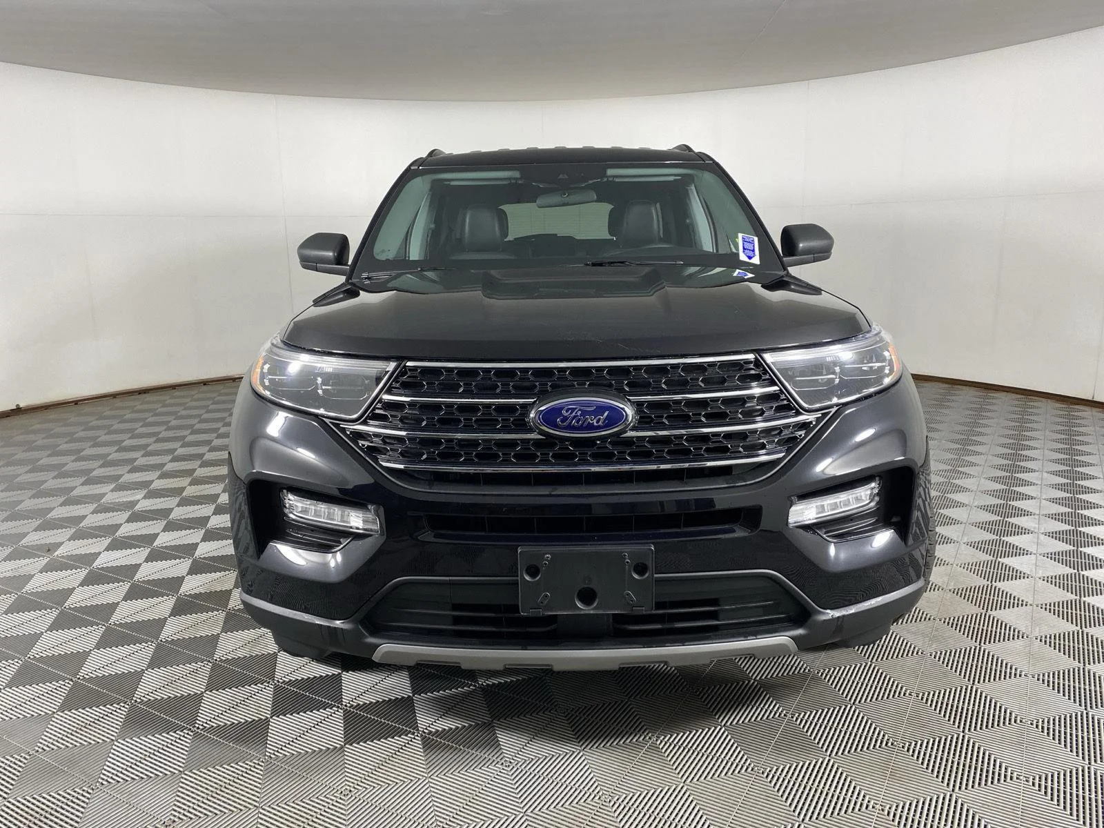 Used 2023 Black Metallic Ford XLT image 11