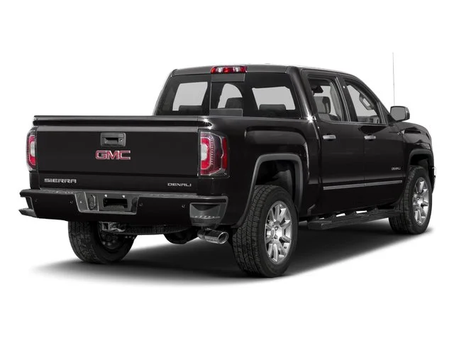 Used 2018 White Frost Tricoat GMC Denali image 5