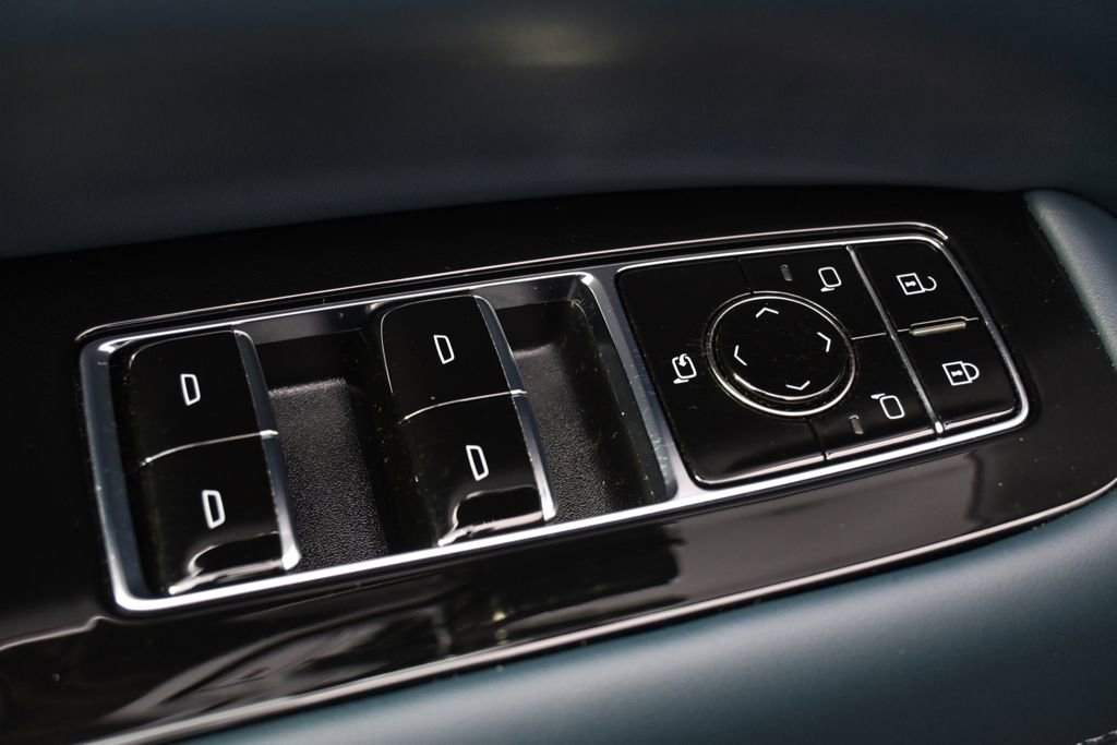 2025 Cadillac Escalade IQ Luxury 2 - Photo 25