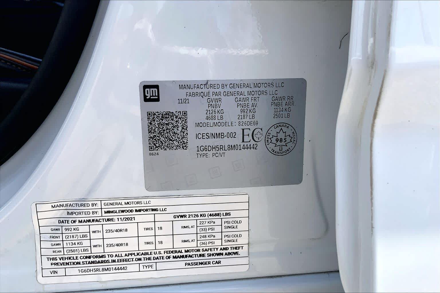 Used 2021 Summit White Cadillac V-Series image 36