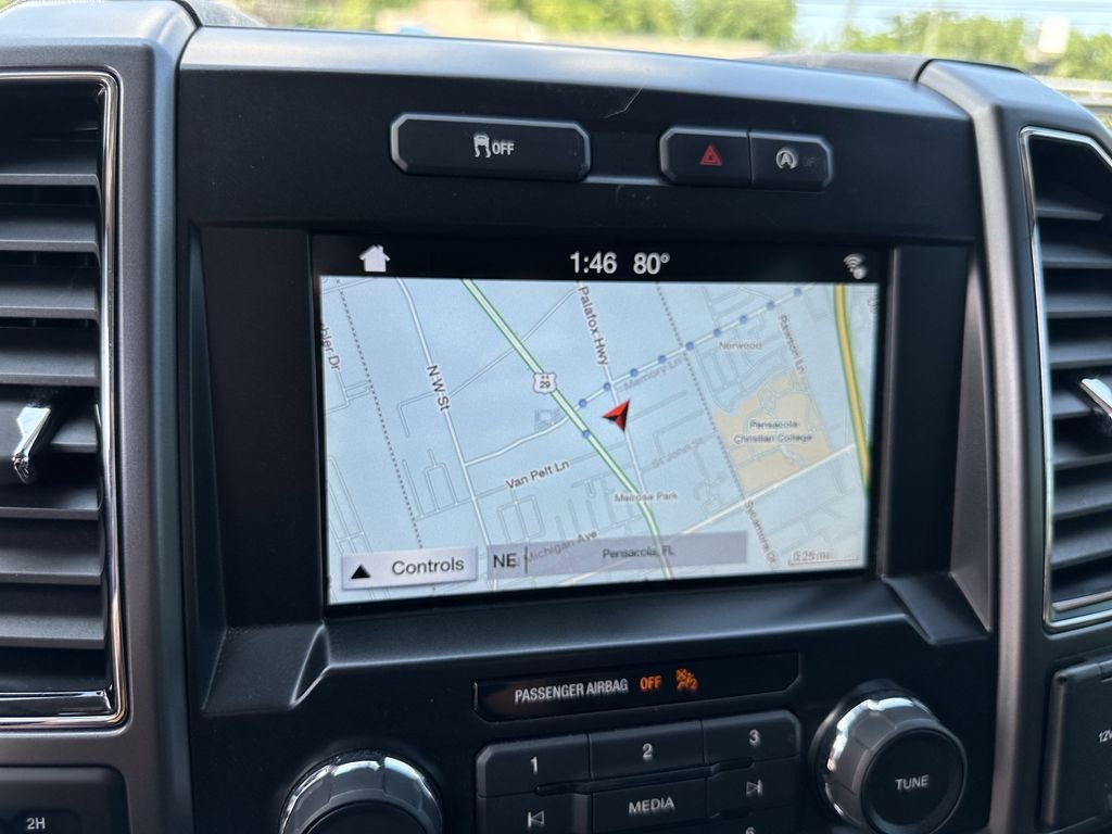 Used 2018 Red Ford XLT image 30