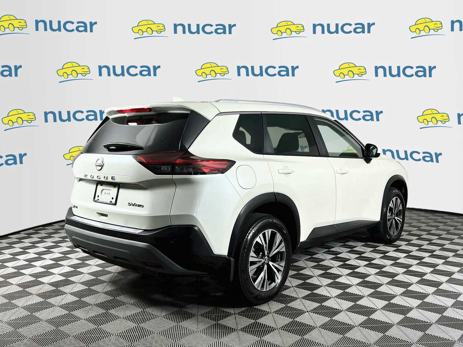 Used 2023 Pearl White Tricoat Nissan SV image 7