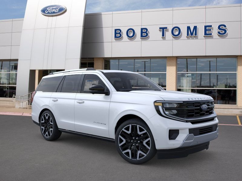 New 2026 Star White Metallic Tri-Coat Ford Platinum® image 8
