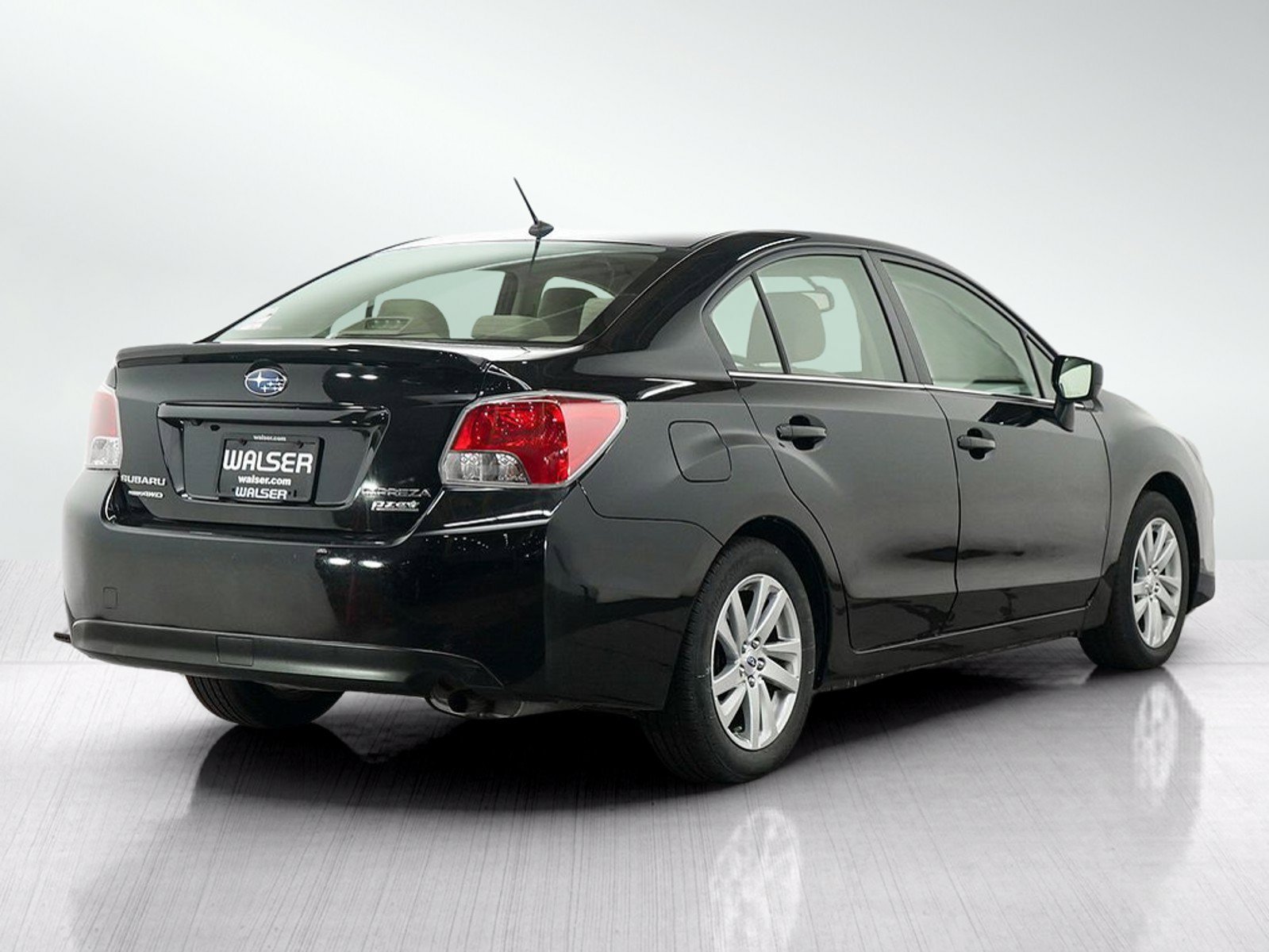 Used 2016 Crystal Black Silica Subaru 4dr CVT 2.0i Premium image 5