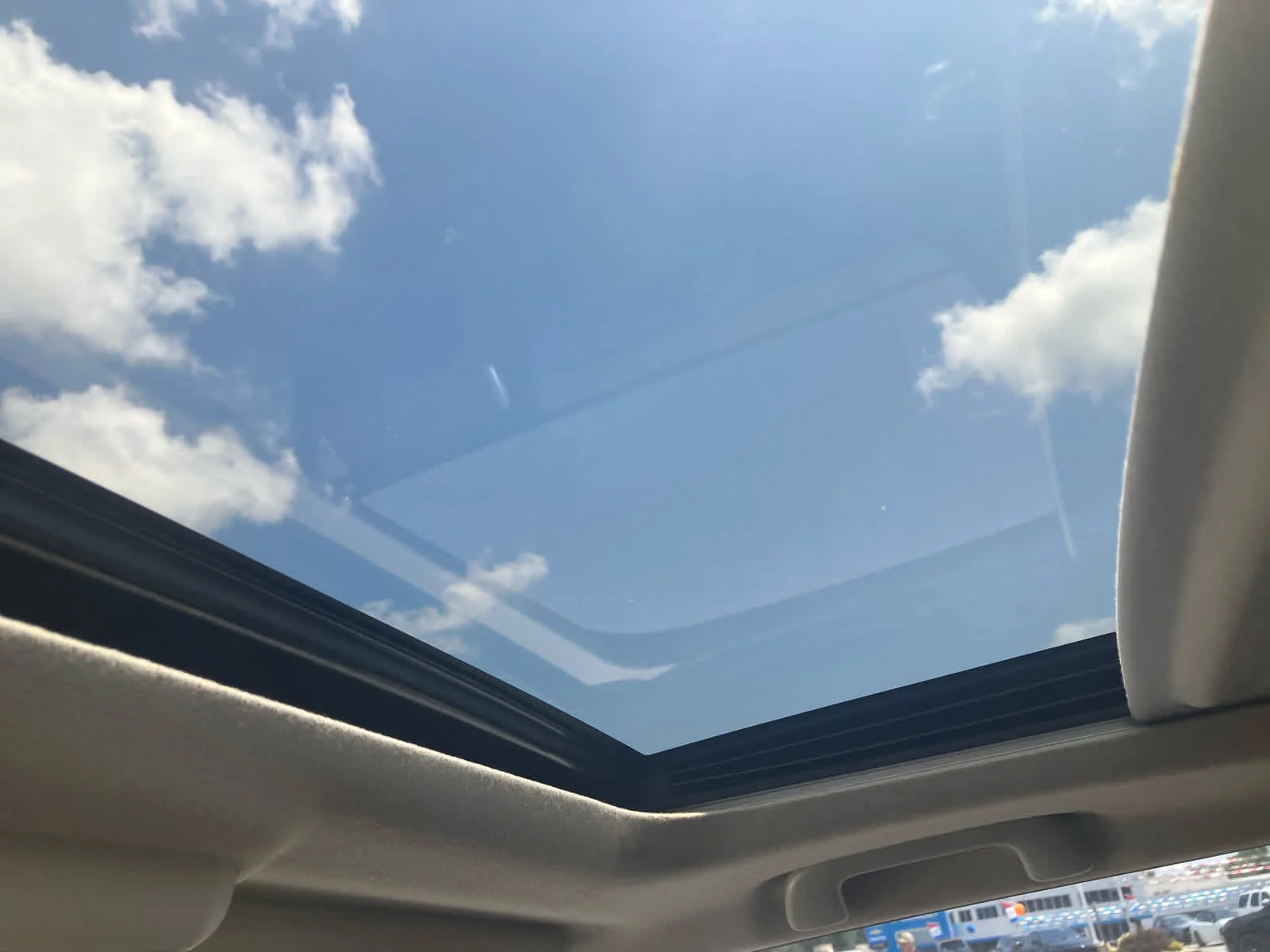 Used 2013 Blizzard Pearl Metallic Toyota SR5 image 20