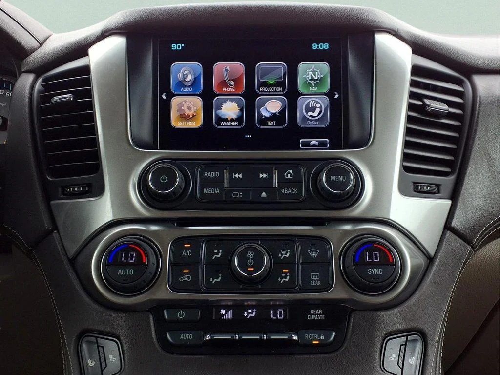Used 2017 Iridescent Pearl Tricoat Chevrolet LT image 24