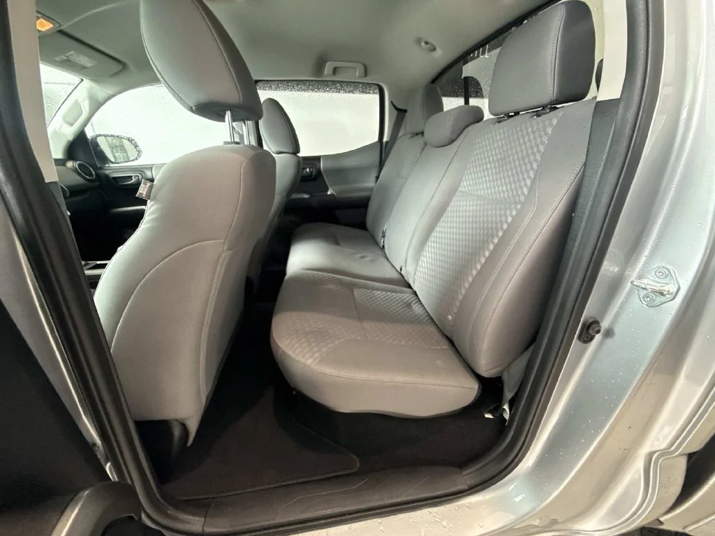 Used 2021 Silver Toyota SR5 image 27