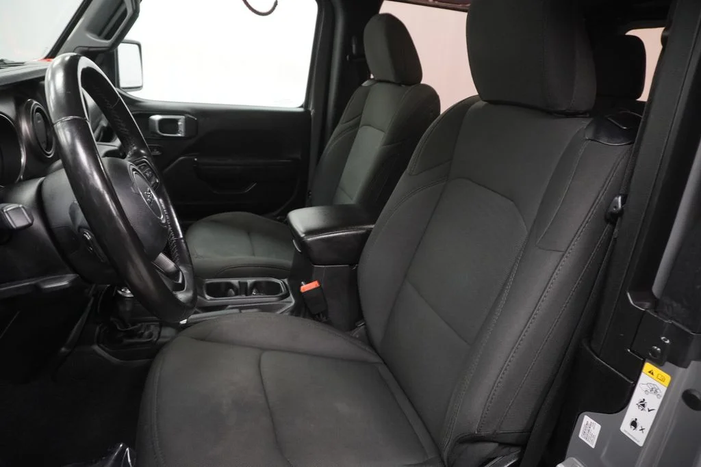 Used 2019 Gray Jeep Sport S image 17
