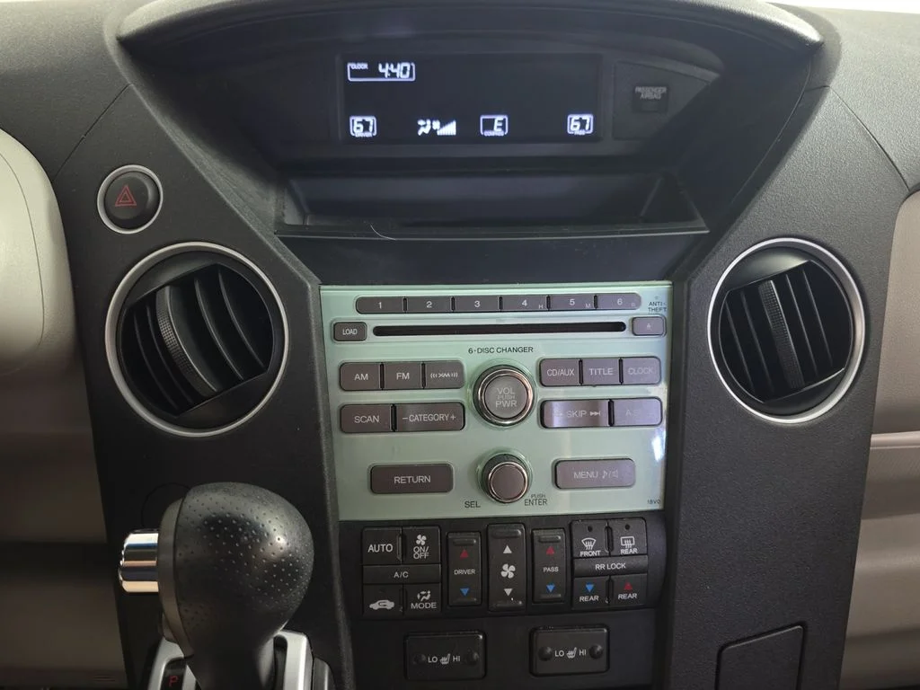 Used 2011  Honda EX-L image 13