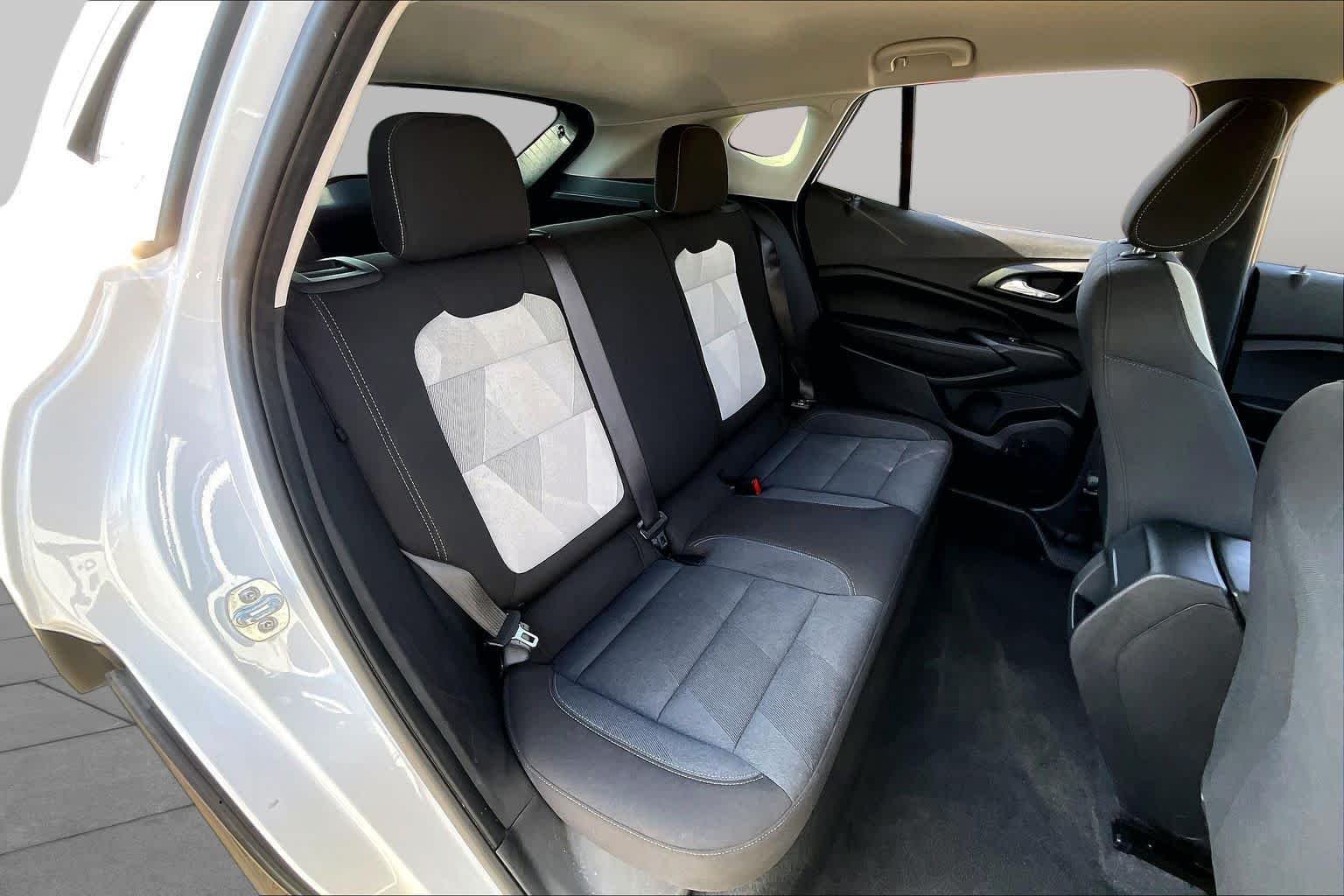 Used 2025 Summit White Chevrolet LS image 20