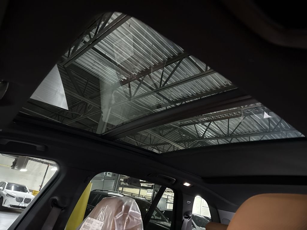 New 2026 Black Sapphire Metallic BMW xDrive50e image 22