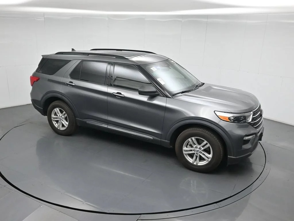 Certified Used 2023 Gray Ford XLT image 13