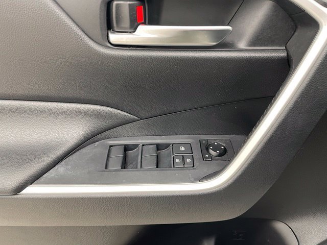 2019 Toyota RAV4 XLE - Photo 18