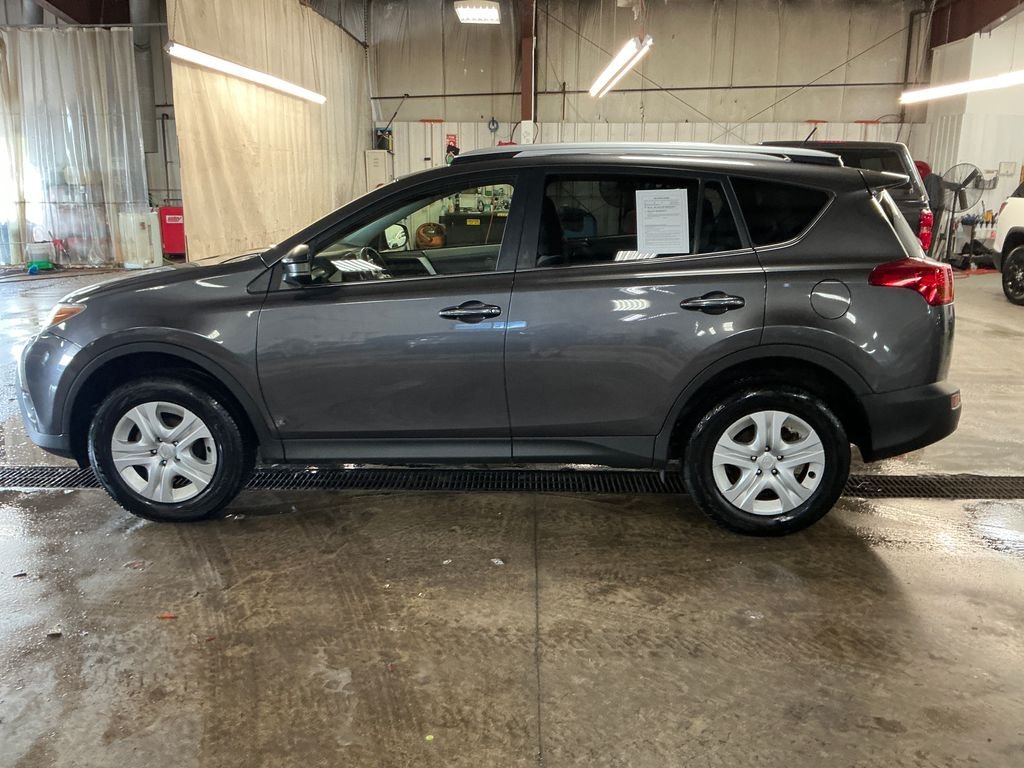 Used 2013 Gray Toyota LE image 2
