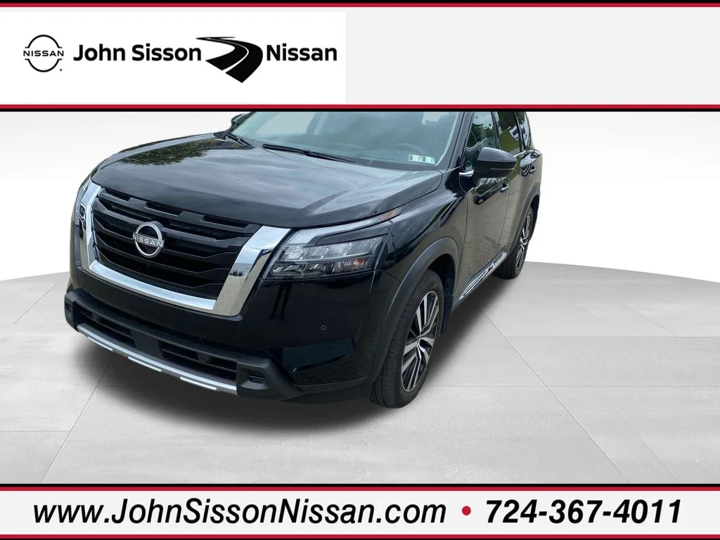 2025 Nissan Pathfinder Platinum 4WD's photo