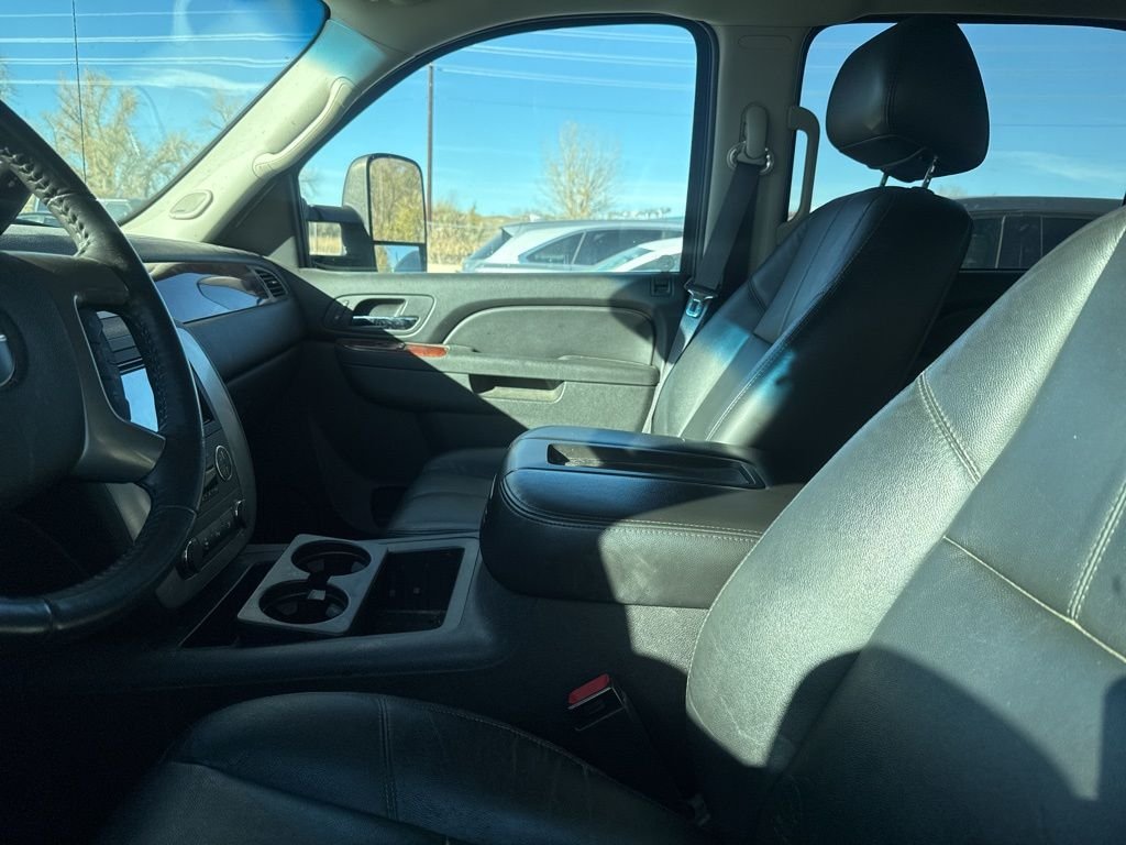 2010 Gmc Sierra SLT photo 3