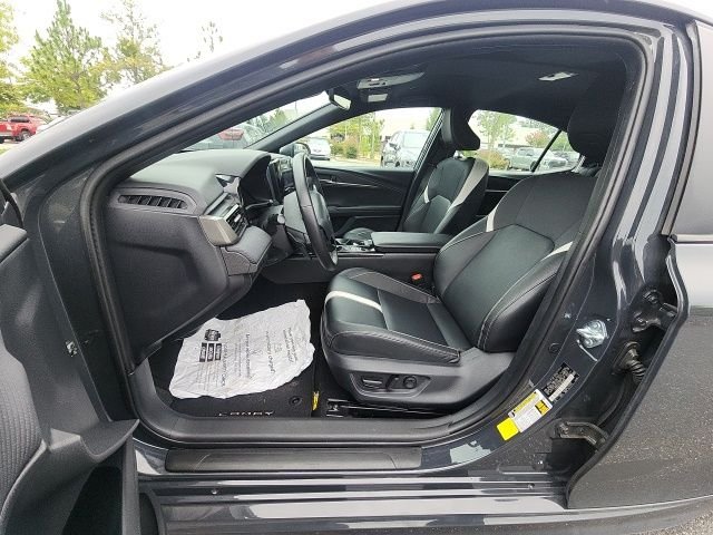 Used 2026  Toyota SE image 23