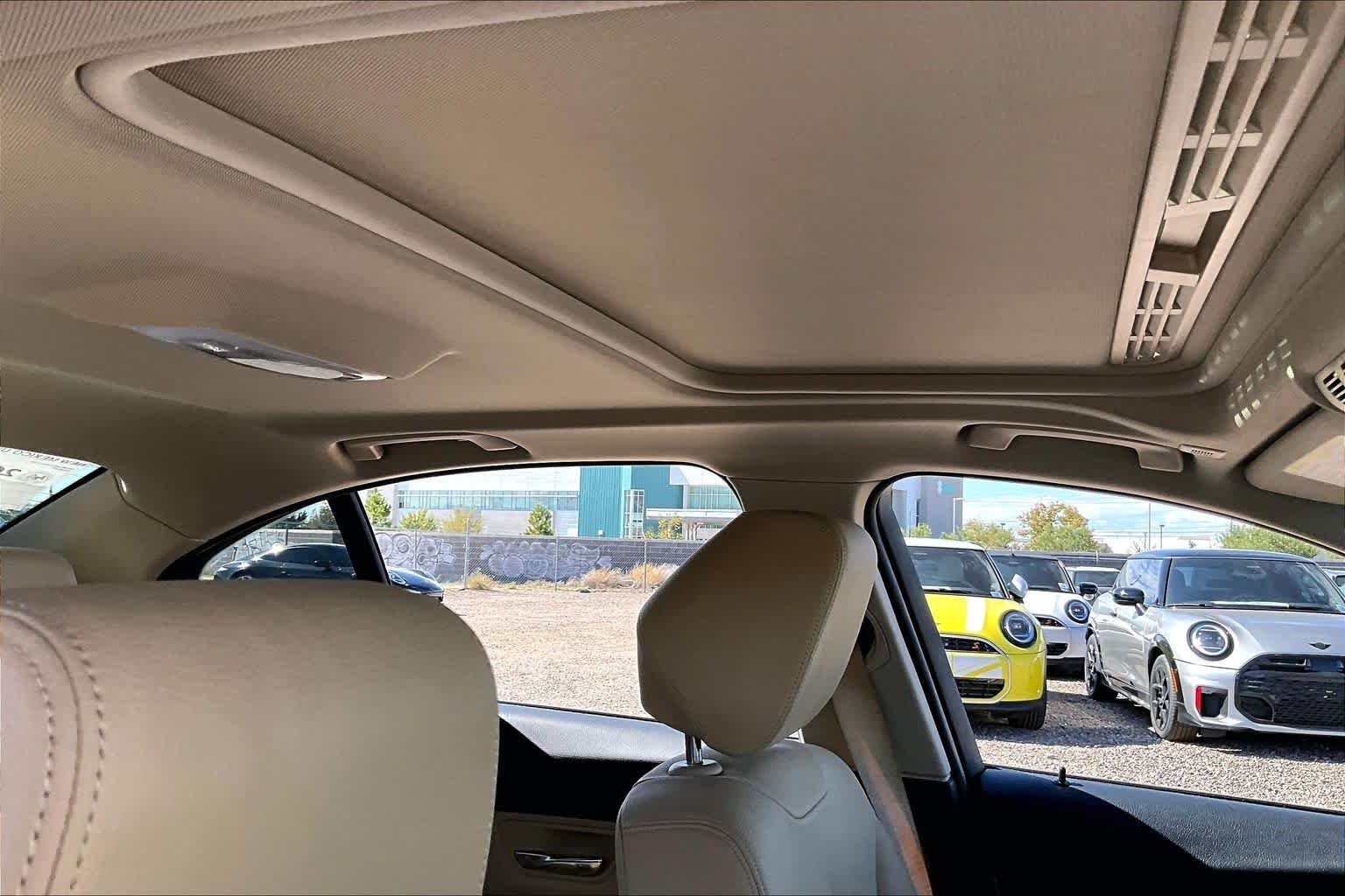 Used 2018 Mineral White Metallic BMW 320i xDrive image 11