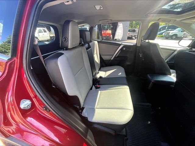 Used 2018 Pearl Toyota Limited image 23