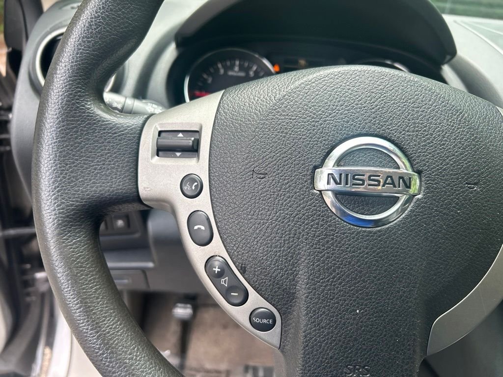 Used 2015 Gray Nissan S image 22