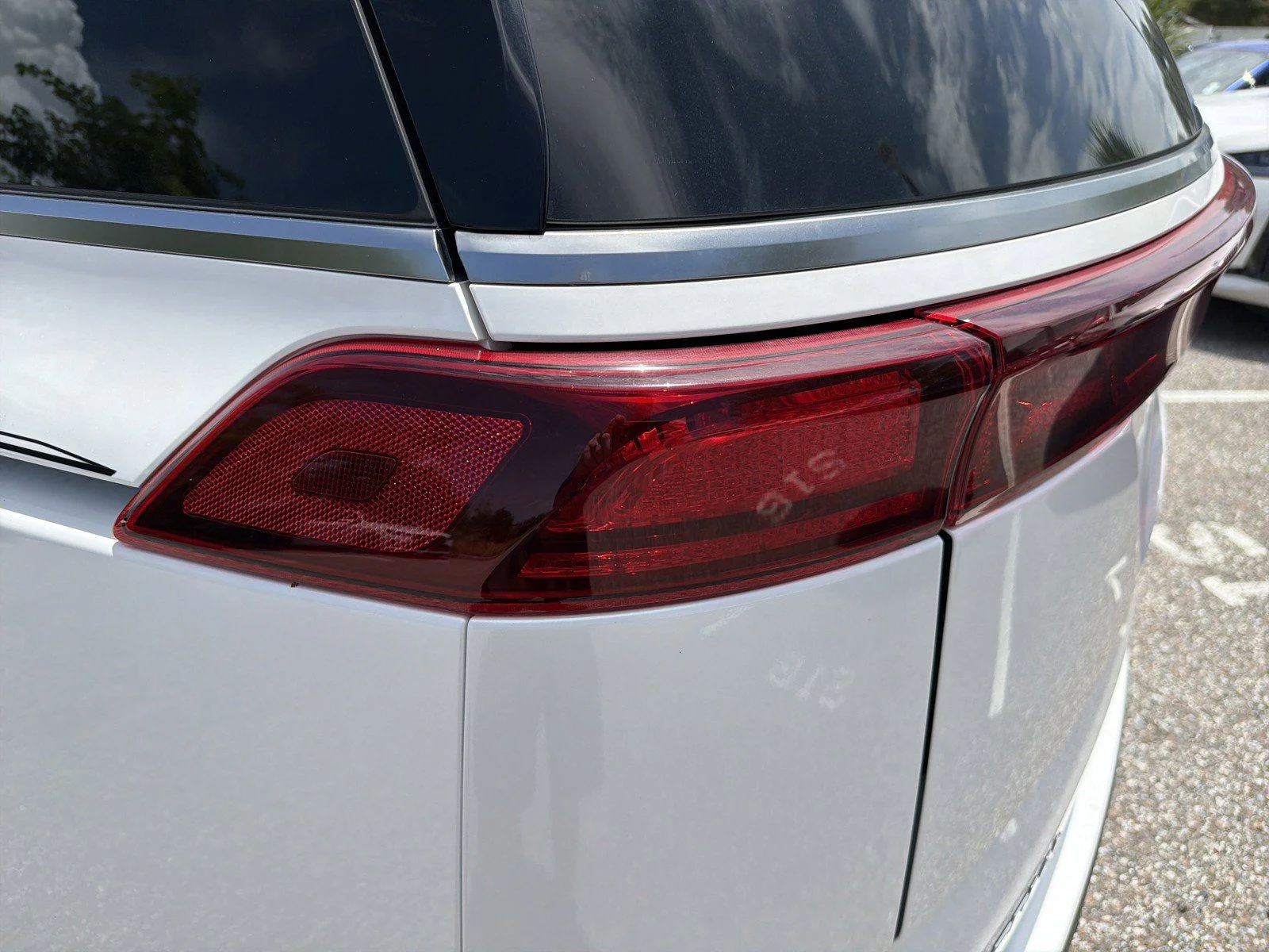 Used 2024 White Kia SX image 11