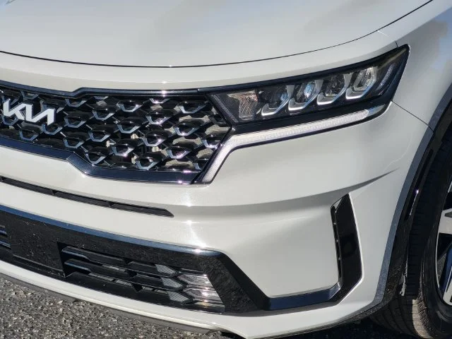 Used 2023 Gray Kia EX image 8