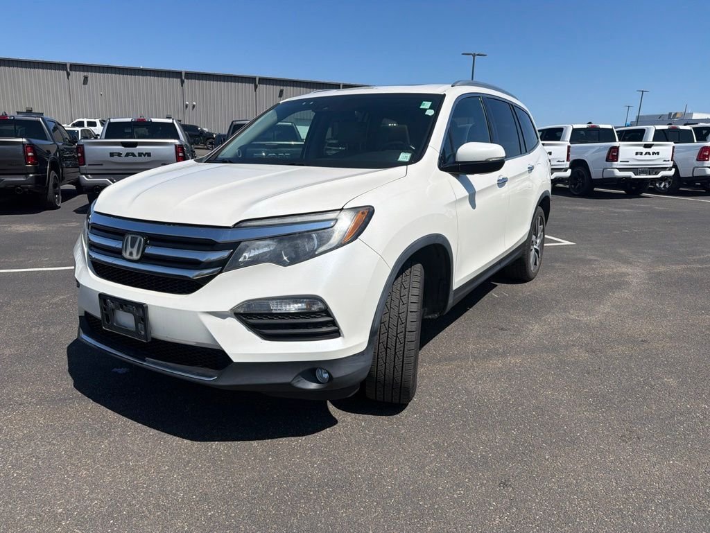 Used 2016 White Honda Elite image 3
