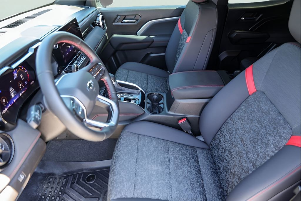 Used 2024 Summit White Chevrolet Z71 image 12