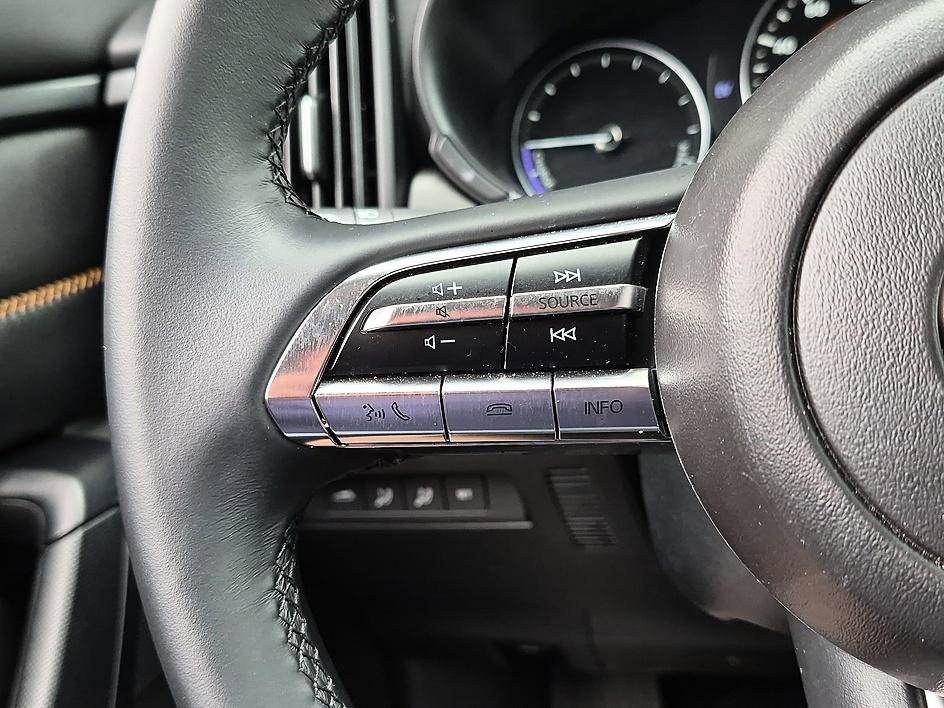 Used 2025 Machine Gray Metallic Mazda Premium Package image 17
