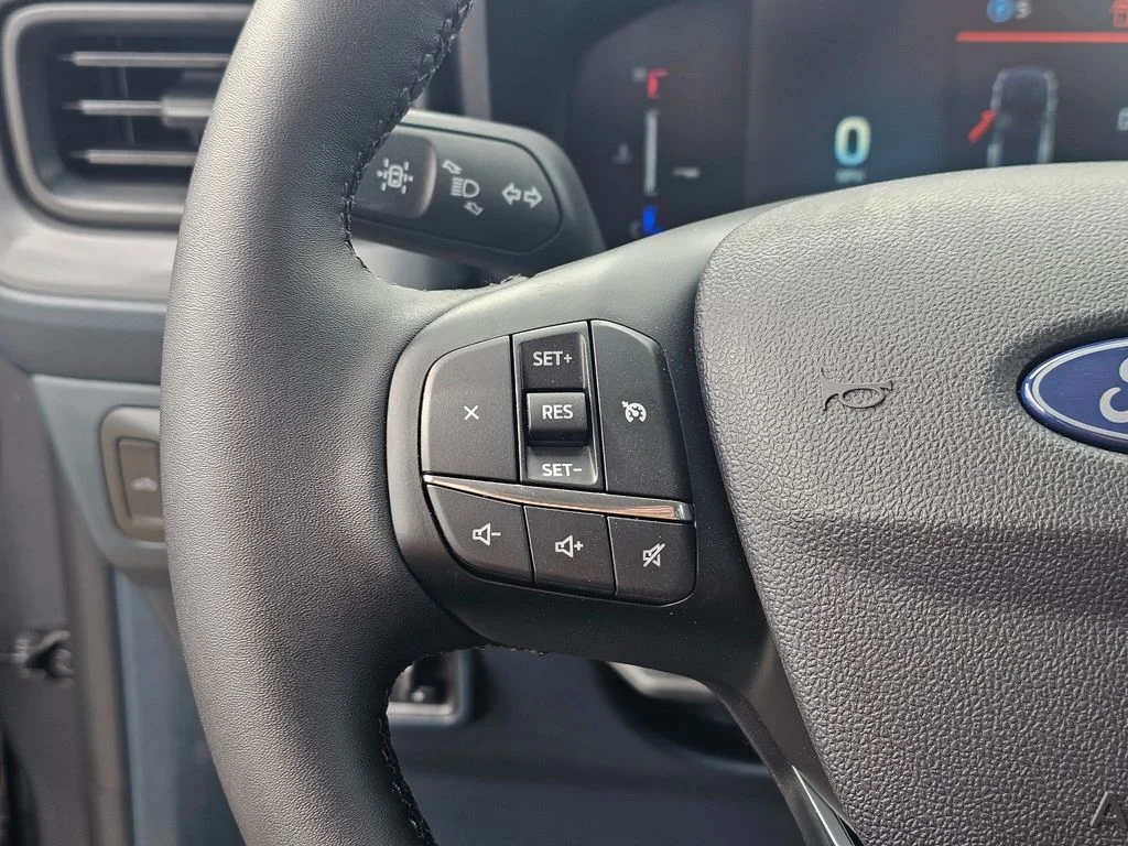 New 2025 Gray Ford XLT image 27
