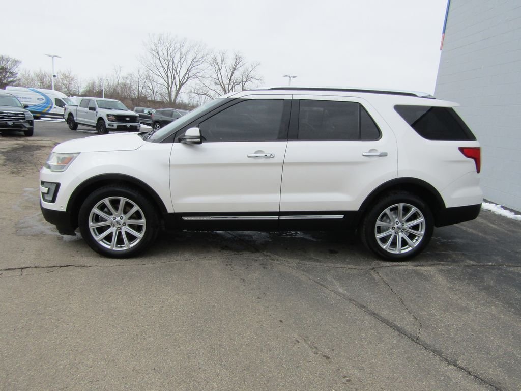 Used 2016 Ford Explorer Limited with VIN 1FM5K8F89GGB60032 for sale in Racine, WI