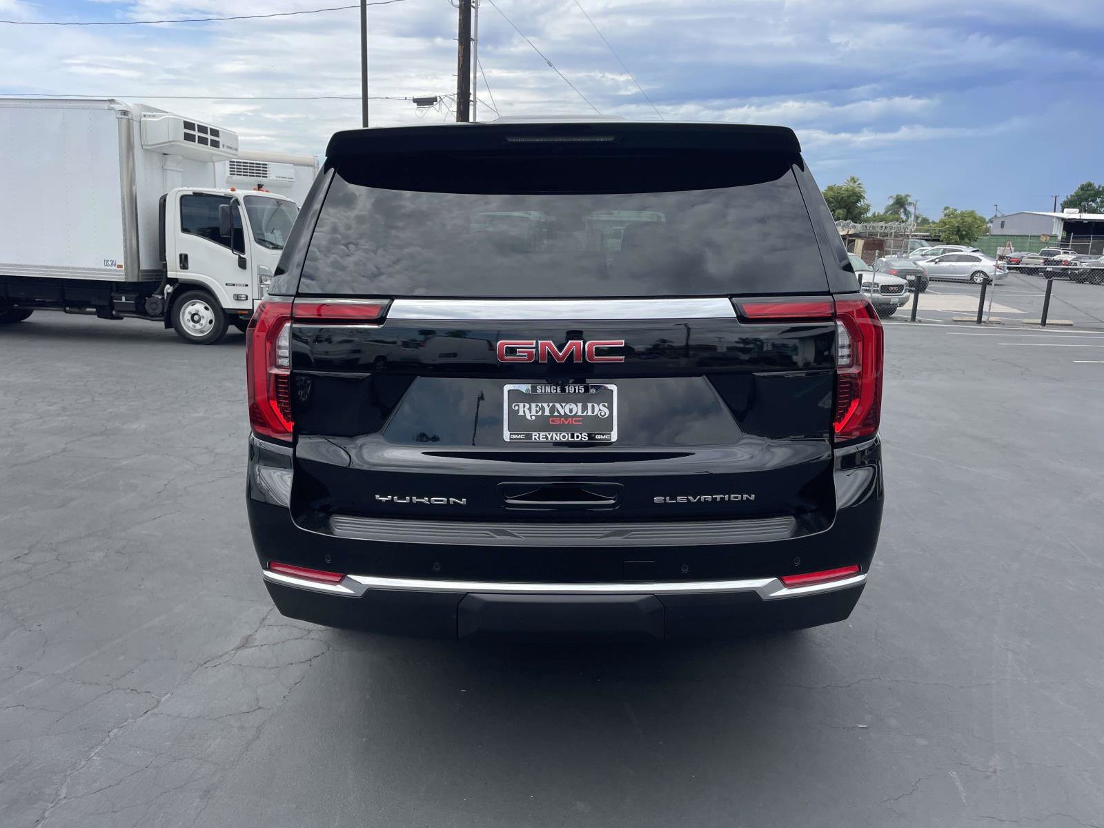 2026 GMC Yukon XL Elevation - Photo 6